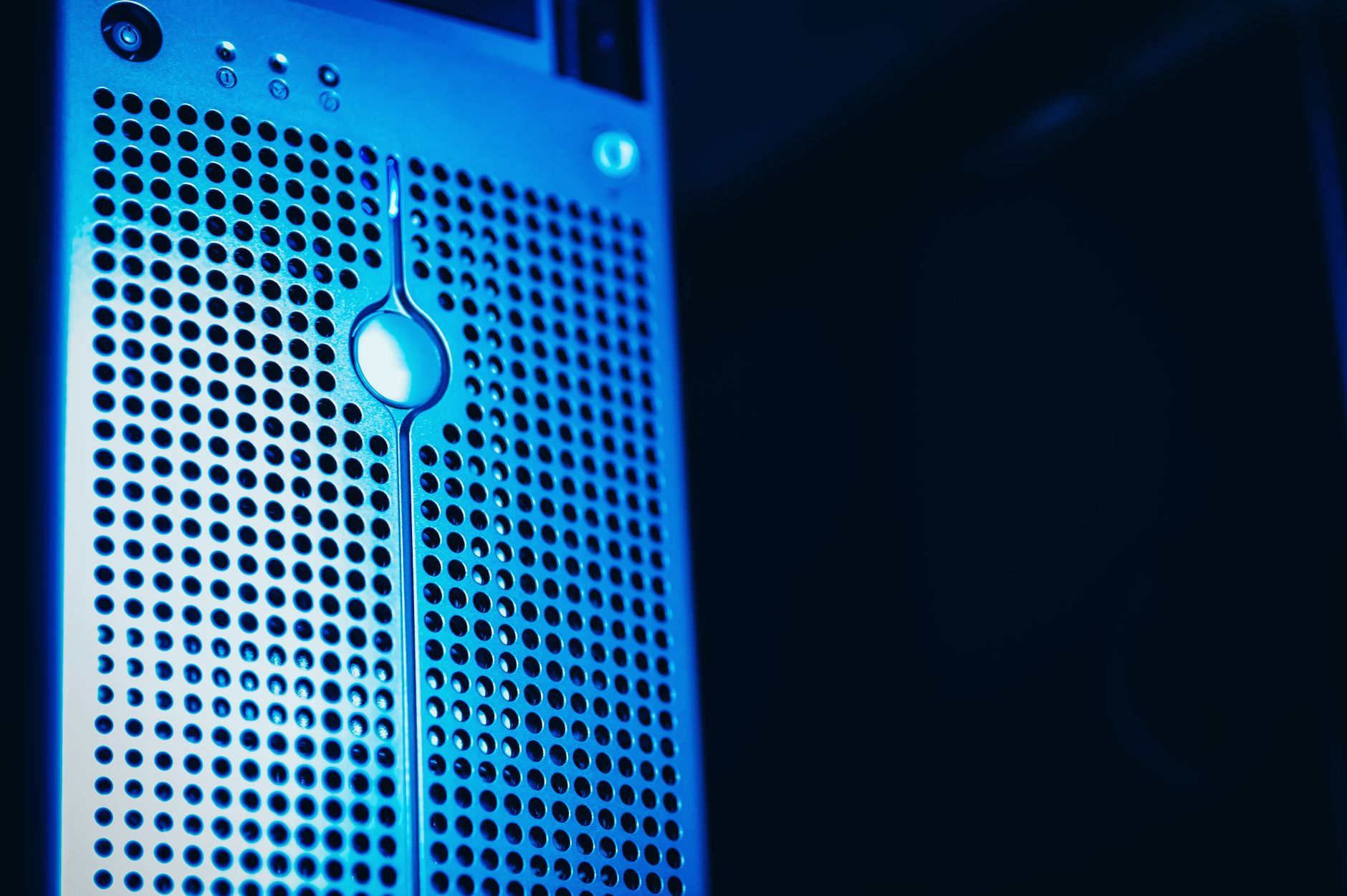 Digital server racks aligning complex data structures